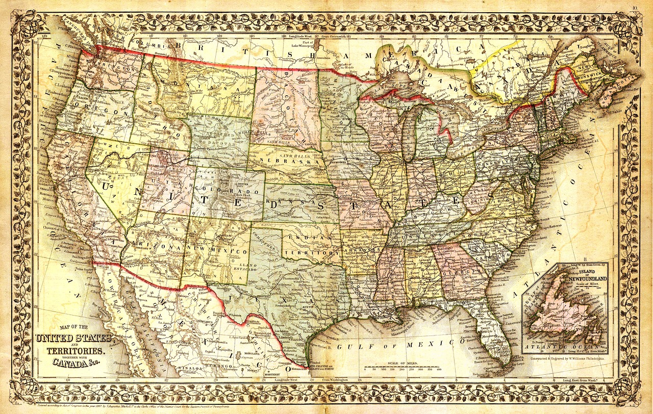 DIY Wall Decor: Crafting with Maps